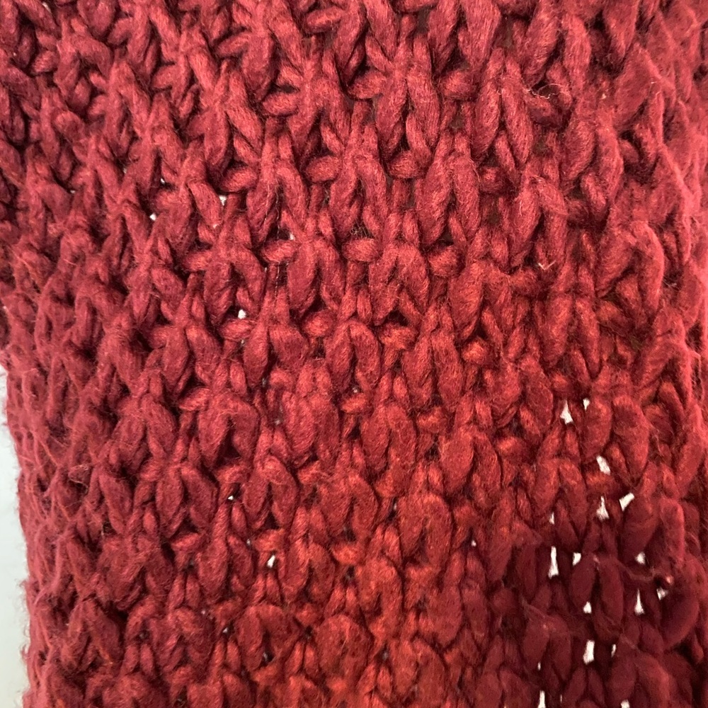 maroon infinity scarf - Picture 2 of 3